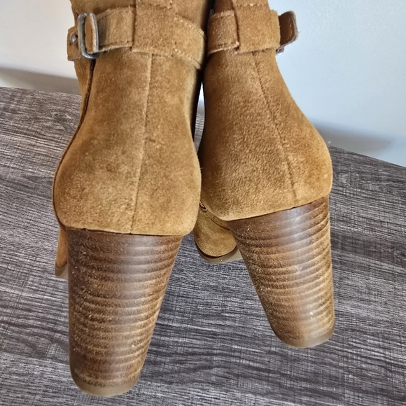 Koolaburra by UGG Samiah Chestnut Brown Suede Leather Heeled Bootie Boot SZ 8 - Picture 9 of 13